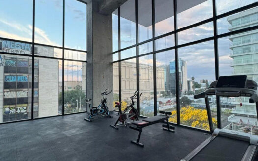 DEPARTAMENTO EN RENTA RENZO TOWER EN ARCOS VALLARTA GUADALAJARA