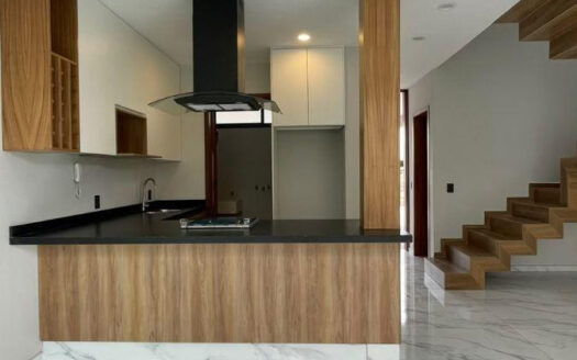 CASA EN VENTA AGUA BLANCA CERCA DE BUGAMBILIAS ZAPOPAN